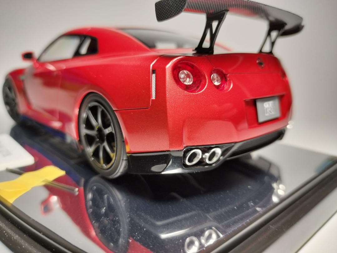 1/24 日産 R35 GTR プラモデル 完成品