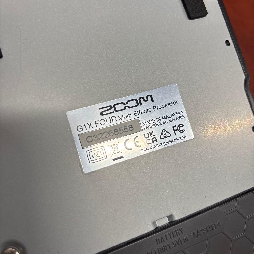 最終値下げ。ZOOM G1X FOUR マルチエフェクトプロセッサー