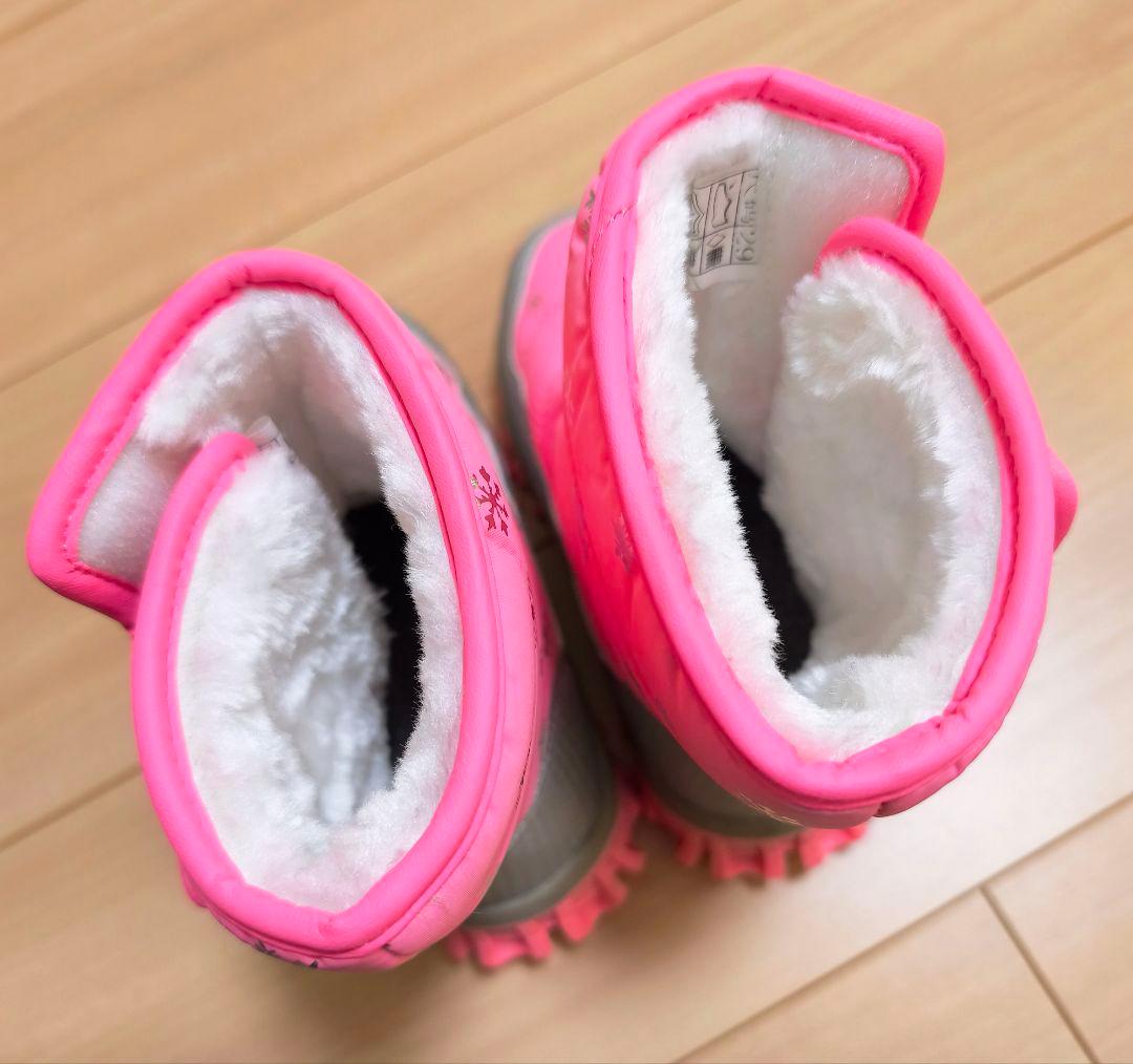 キッズ雪遊び4点セット　スキーウェア　ジャケット　ズボン　ゴーグル　スノーブーツ