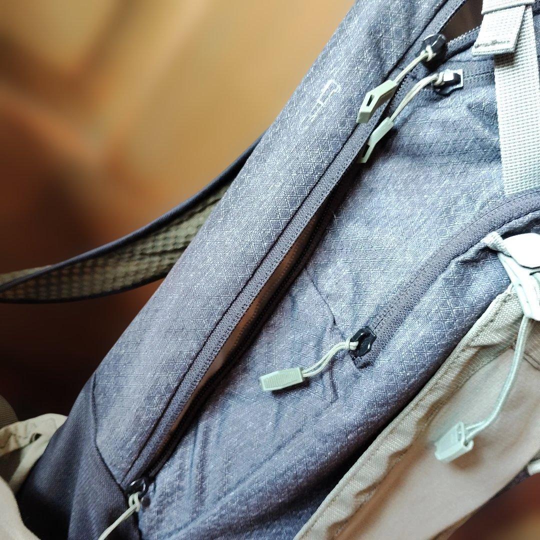 VAUDE Bracket 16 バックパック ダークグレー/グリーン