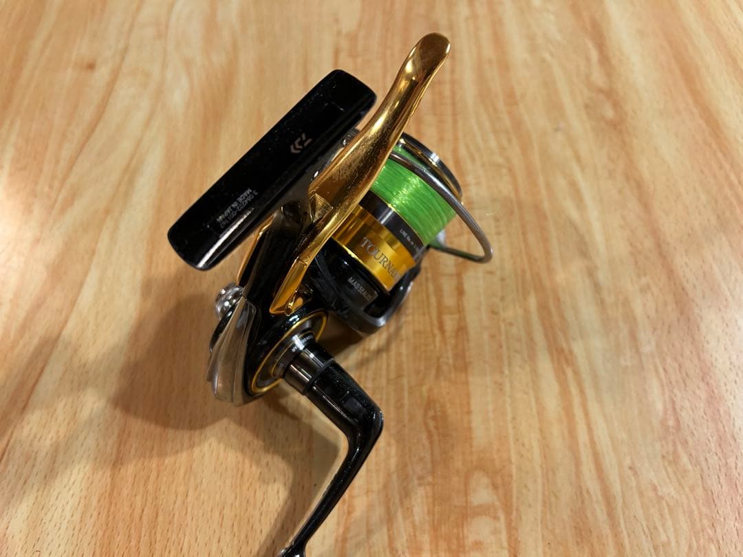 ダイワ 22トーナメントiso 2500XH-LBD