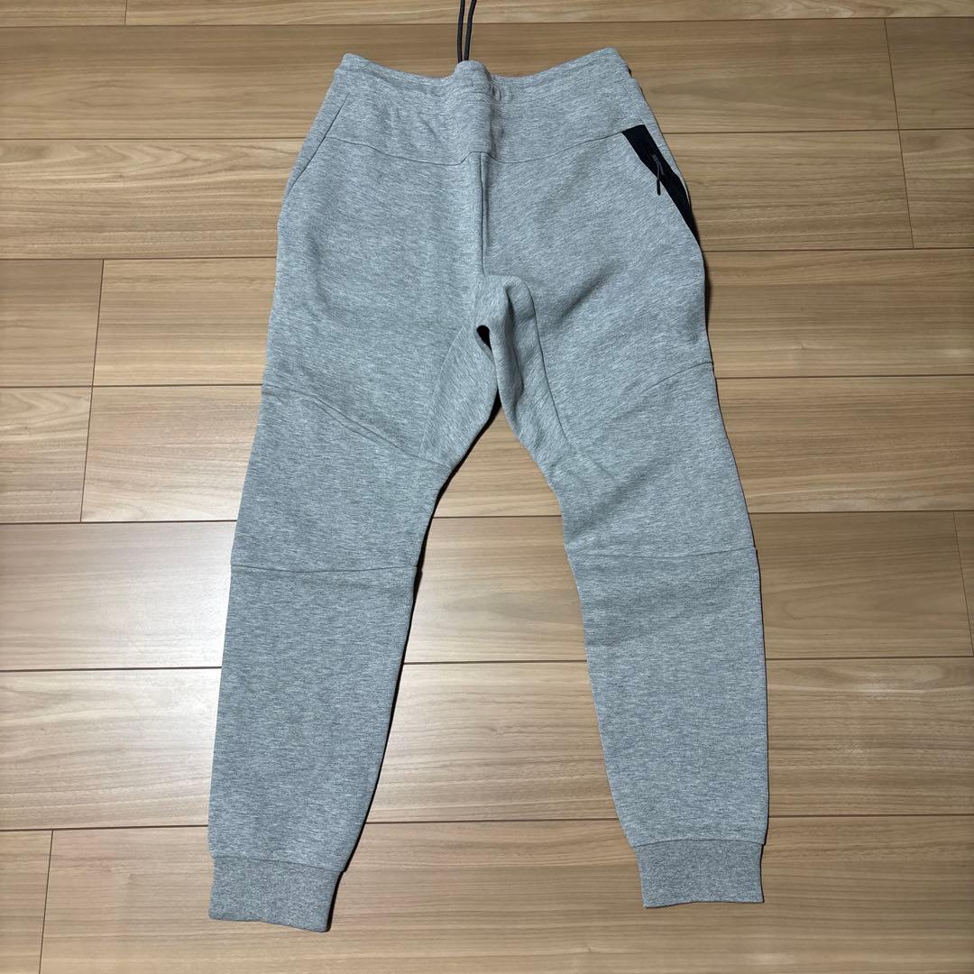 NIKEテックフリース上下セット【注意上L下M】