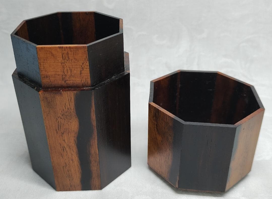 茶道具 川瀬表完 黒柿八角刻莨入 共箱