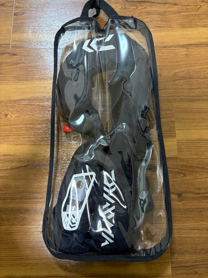 Daiwa ブラック ライフジャケット