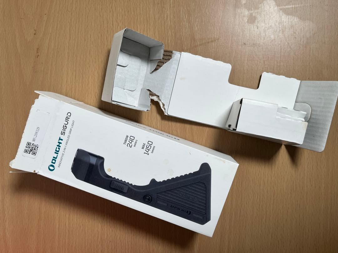 イ*0様 Olight SIGURD アングルグリップライト（1450ルーメン）