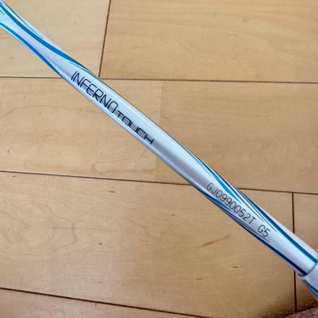 若干の使用感あり バドミントンラケット GOSEN INFERNO TOUCH