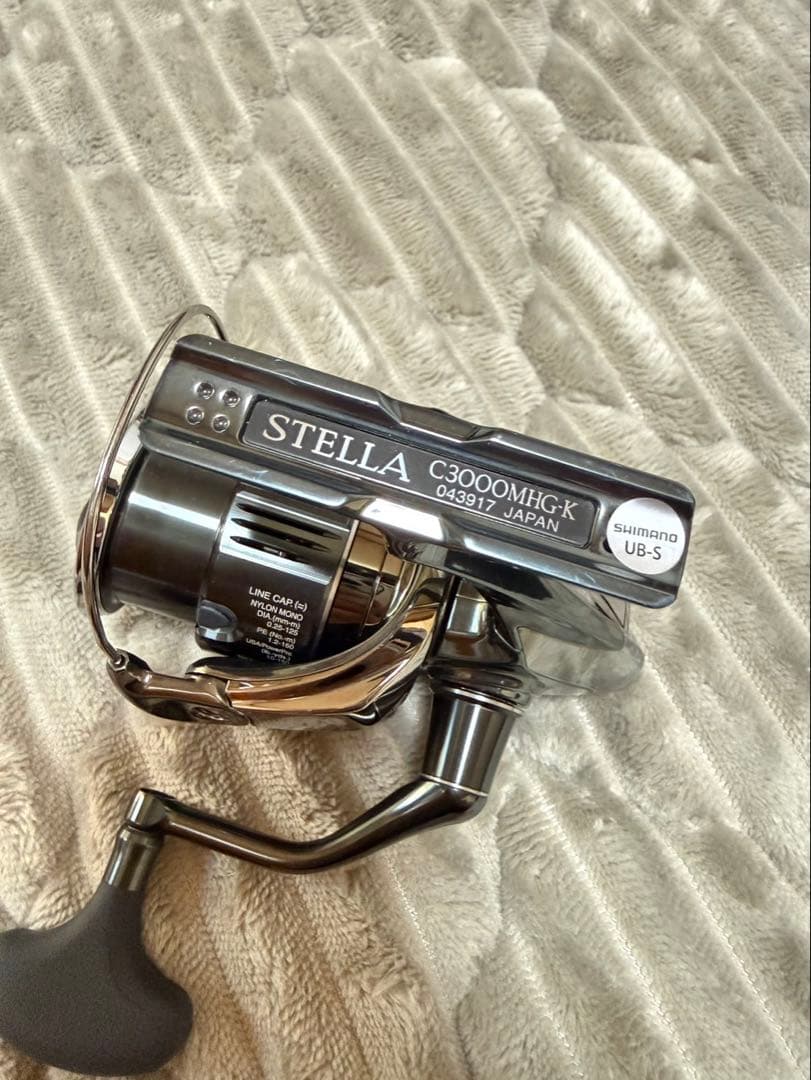 シマノ 22ステラ C3000MHG