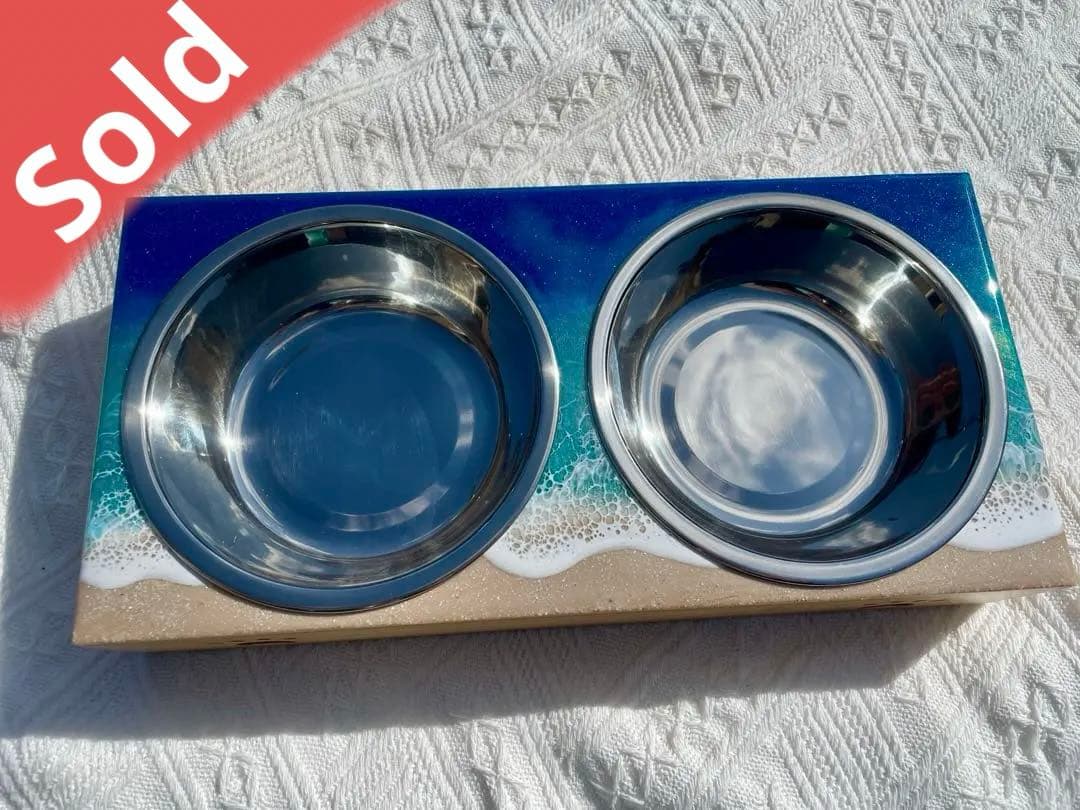 ペットフード　お皿　エサ入れ　レジンアート