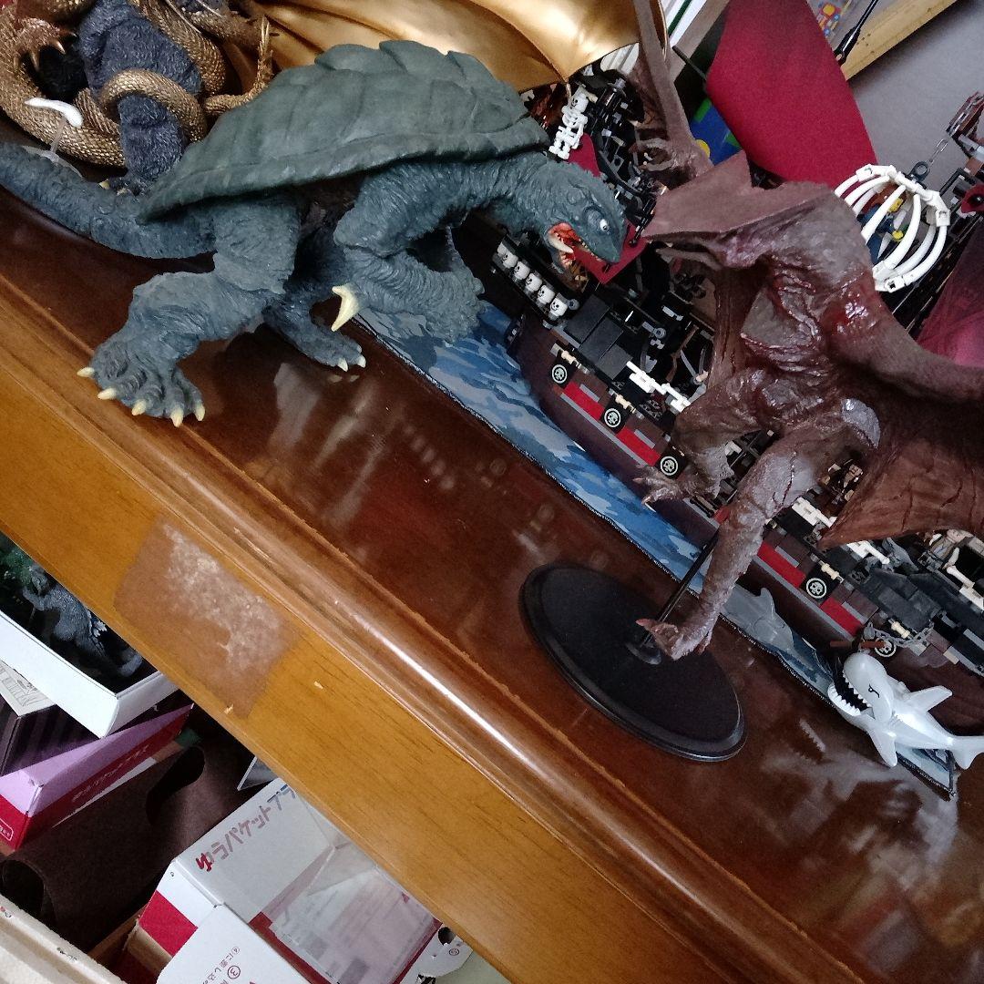 ゴジラ　ガメラ　ギャオス フィギュアセット