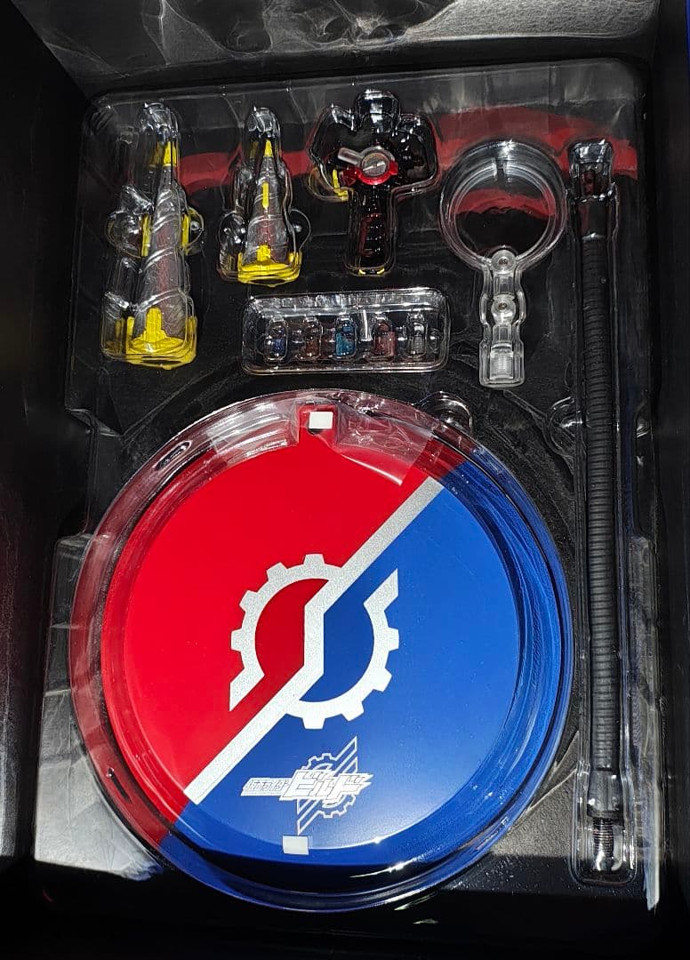 RAH GENESIS　仮面ライダービルド ラビットタンクフォーム　開封品