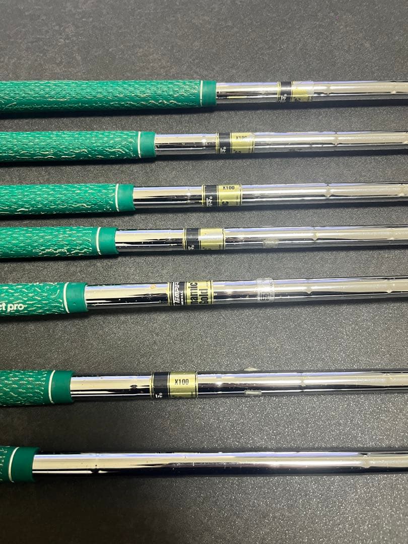 【値下げ】スリクソン SRIXON ZR800 4〜P 7本セット