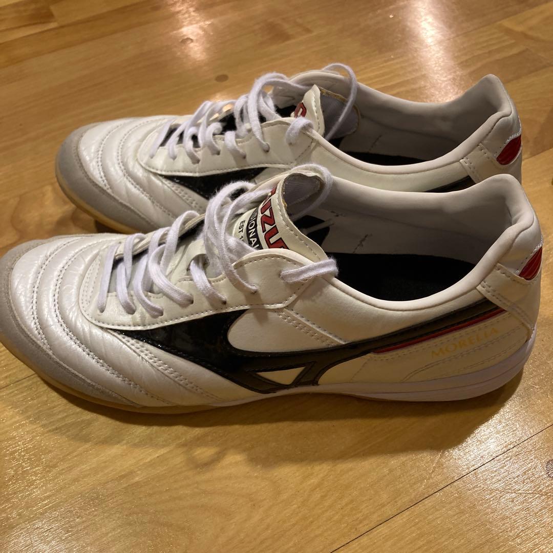 ミズノ　モレリア　フットサルシューズ　26.5
