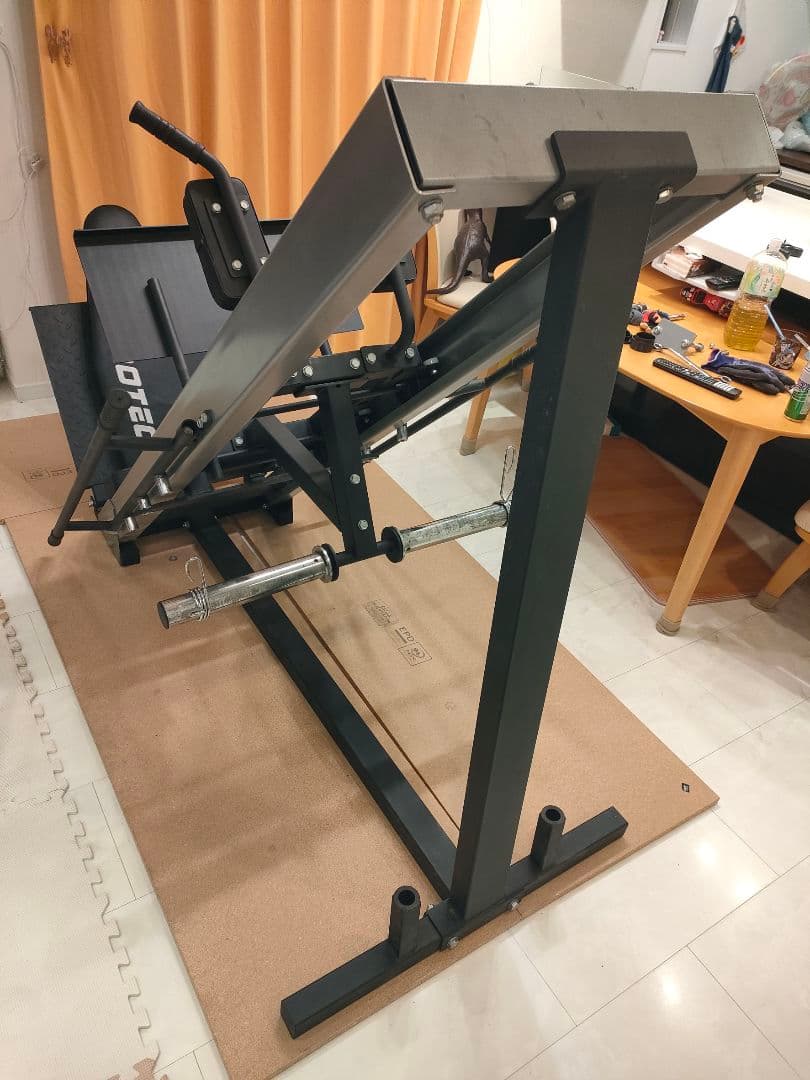 レッグプレスマシンLPM5-HPM/IROTEC（アイロテック）