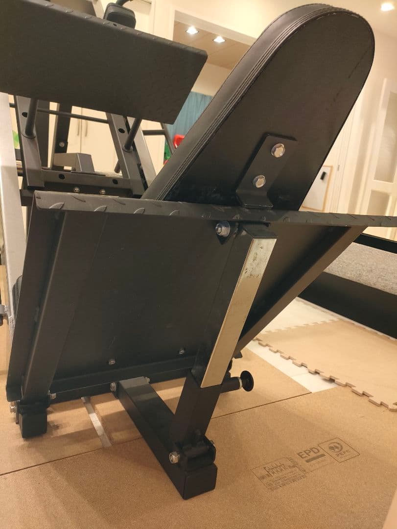 レッグプレスマシンLPM5-HPM/IROTEC（アイロテック）