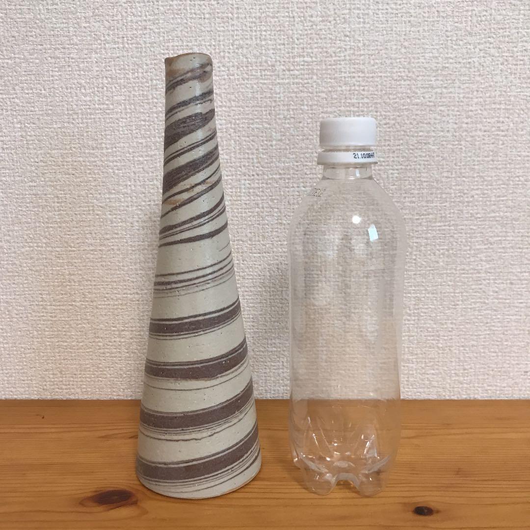 練上手　花入　十代大樋長左衛門　年朗銘　花瓶