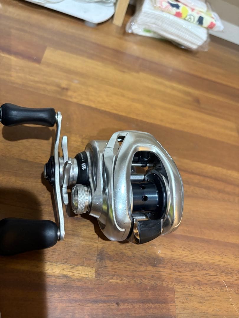 SHIMANO nium MGL HG LEFT ベイトリール