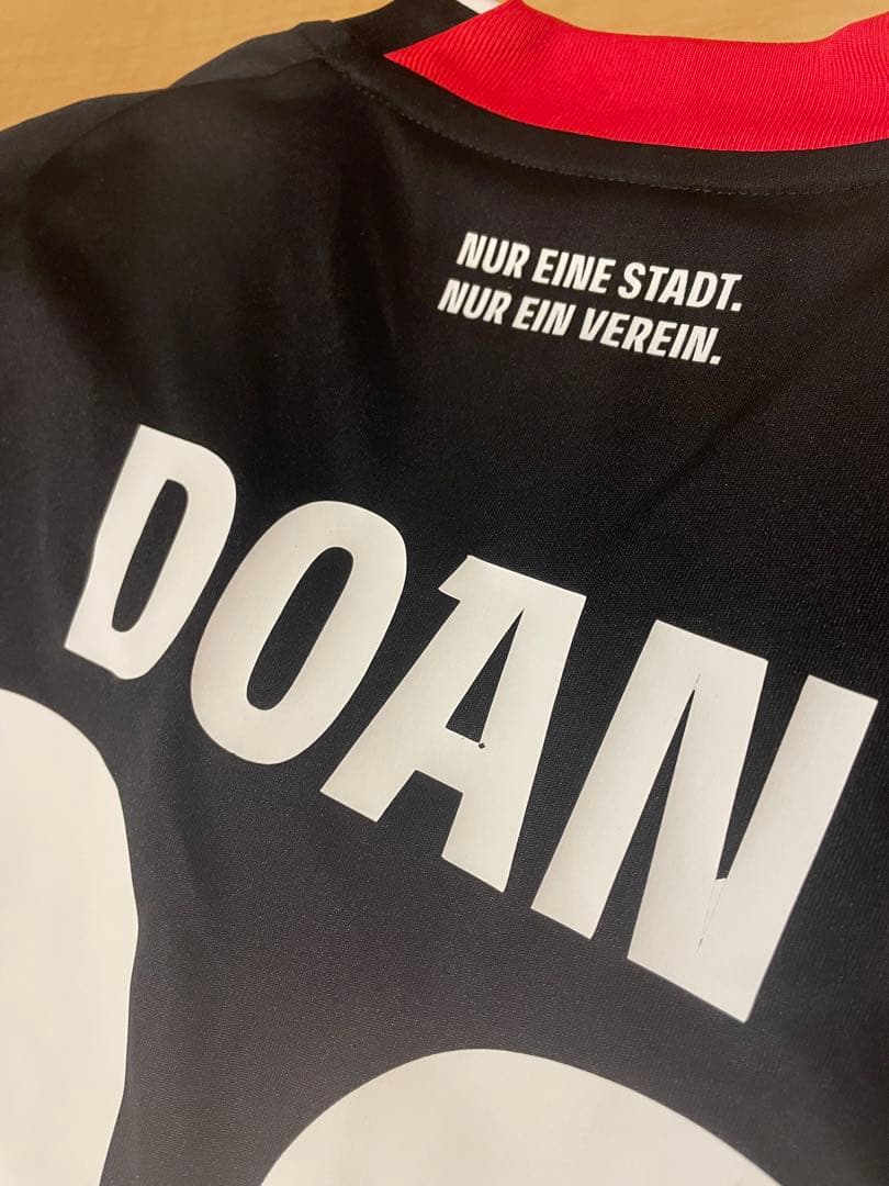 アディダスサッカーユニフォームブンデスリーガアイントラハト・フランクフルトホーム