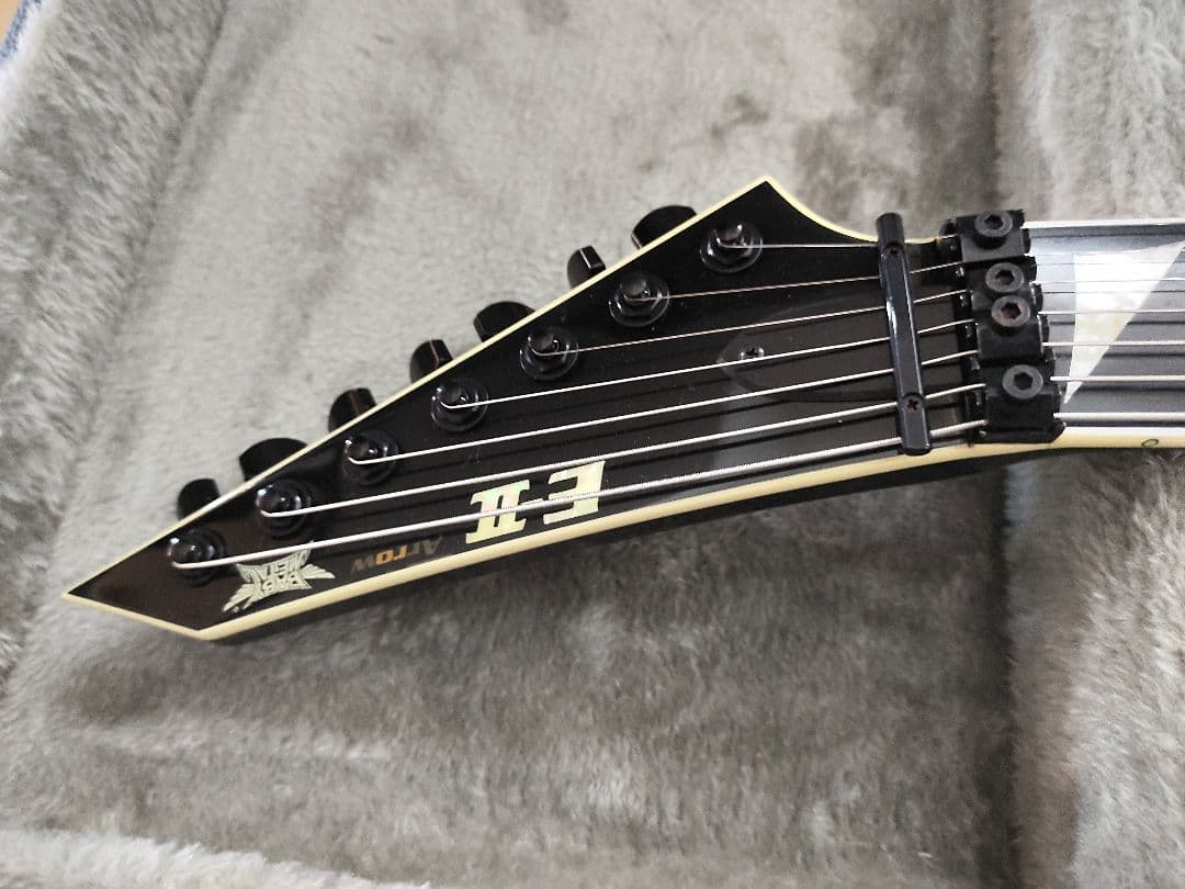 ギター E-II ARROW-7 BABYL
