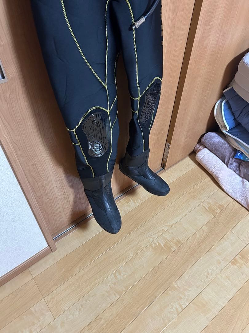 WorldDive ワールドダイブ サップマン SUPMANドライスーツ試着のみ