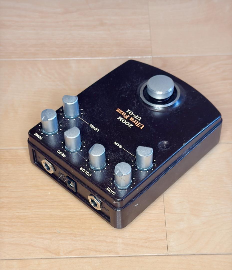 ギター ZOOM Ulrtar Fuzz UF-01