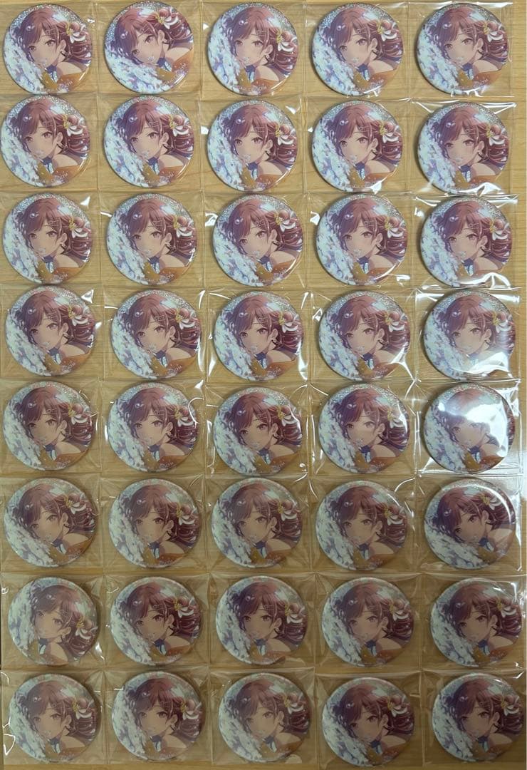 東雲絵名　8B カラフェス　グリッター缶バッジ