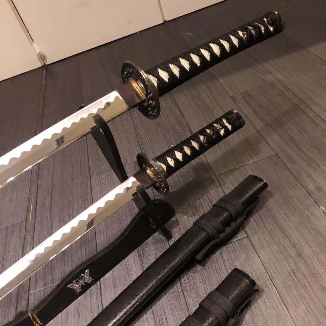 高級模造刀　居合刀　 美術刀剣　太刀　脇差　大小セット　黒拵え