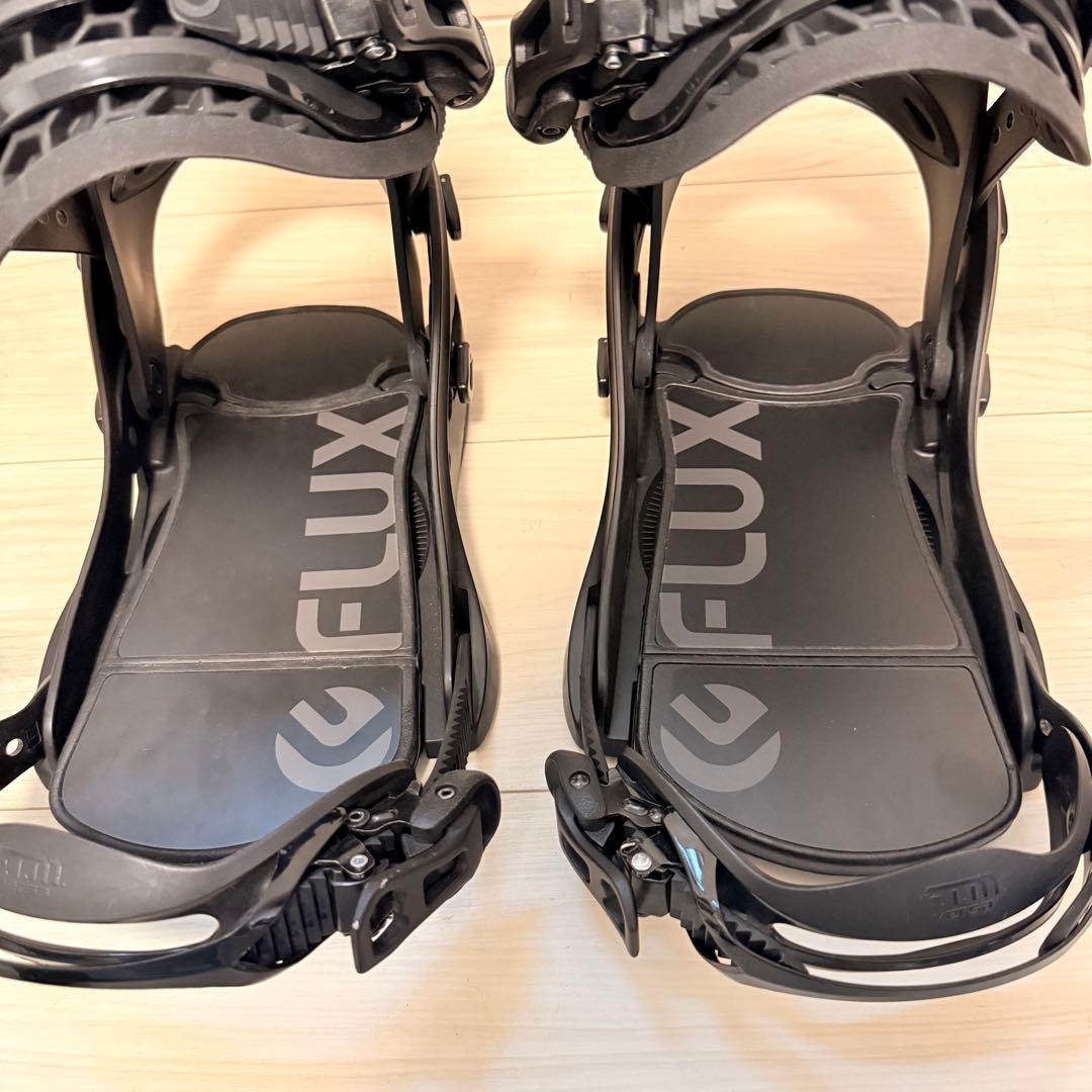 美品　FLUX フラックス DS 22-23 Mサイズ