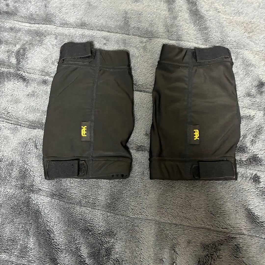 ARK ボディープロテクター スノーボード XL 黒 ユニセックス