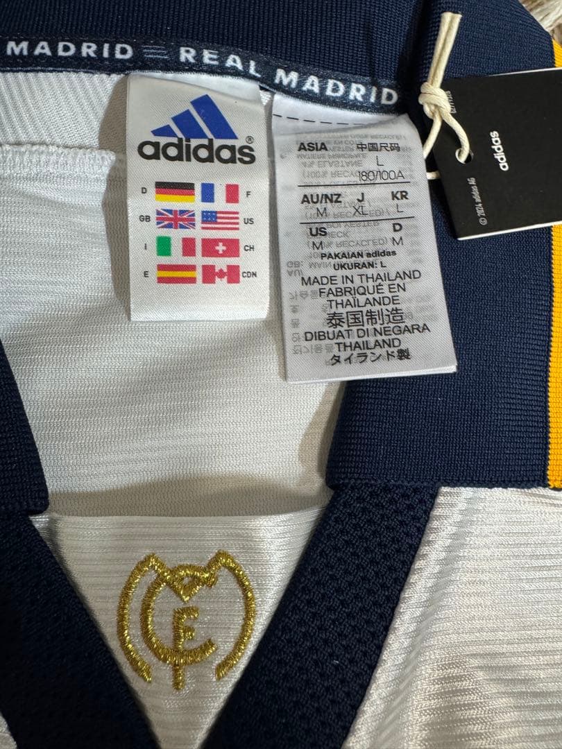 正規品新品未使用 レアルマドリード 復刻版 99/00 レプリカユニフォーム