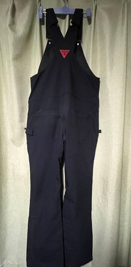 taka23　AIRBLASTER SASSY HOT BIB サイズＭ