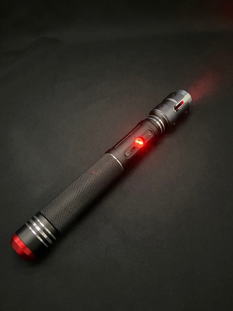 モードレッド カスタムライトセーバー