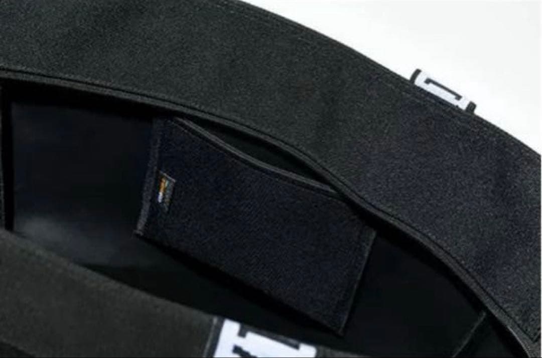 新品未使用！　V12 ゴルフバッグ　ビッグトートバッグ　金具プレート　大容量