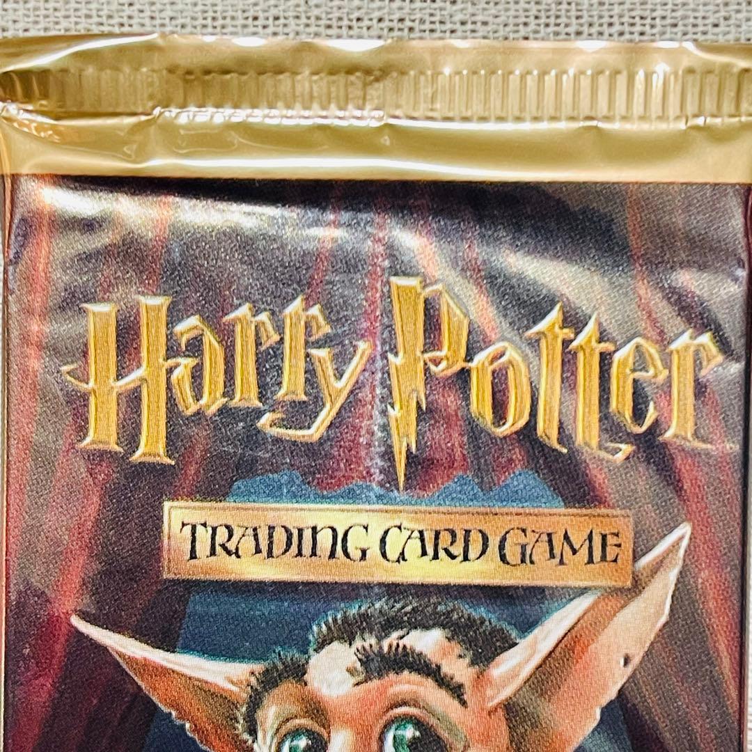 新品　ハリーポッターと秘密の部屋　トレカ　パック　ドビー柄