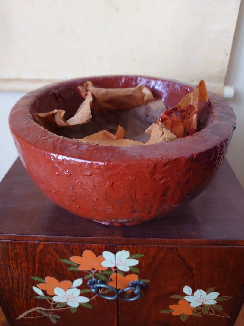 会津の乾漆鉢　漆入れ