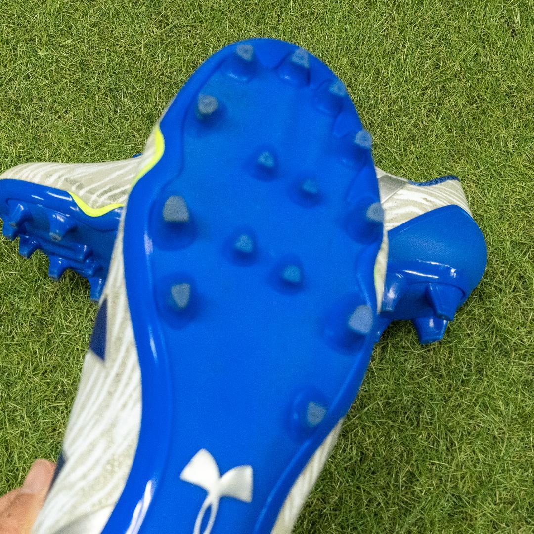 Under Armour スパイク シルバー/ブルー