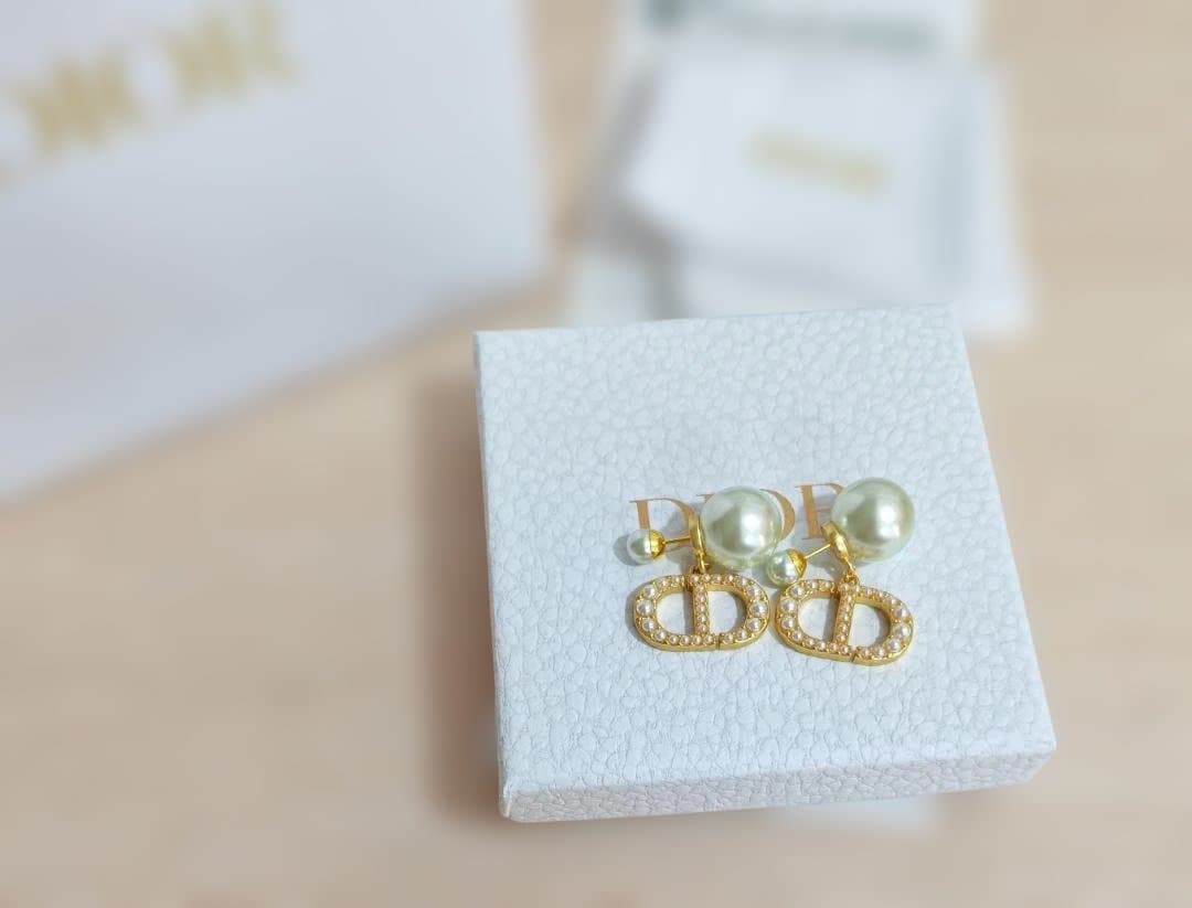 Dior パール ピアス CDロゴ ゴールド