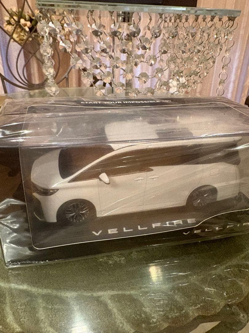 新型ヴェルファイア ミニカー プラチナホワイトパール【非売品】