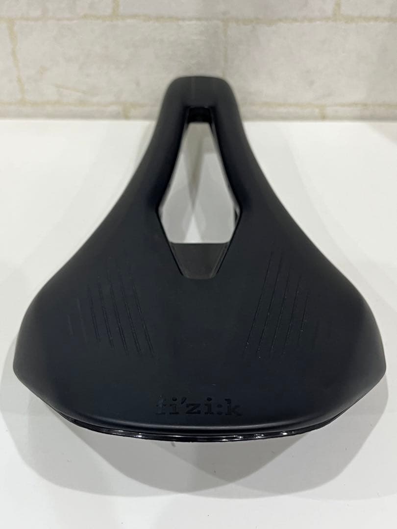 fi'zi:k ( フィジーク ) VENTO ARGO R3 k:iumレール