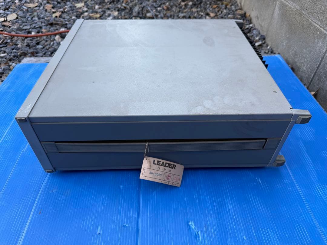 LEADER 3220 シグナルジェネレーター標準信号発生器リーダー電子ジャンク