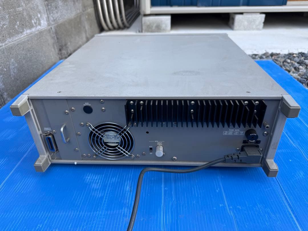 LEADER 3220 シグナルジェネレーター標準信号発生器リーダー電子ジャンク