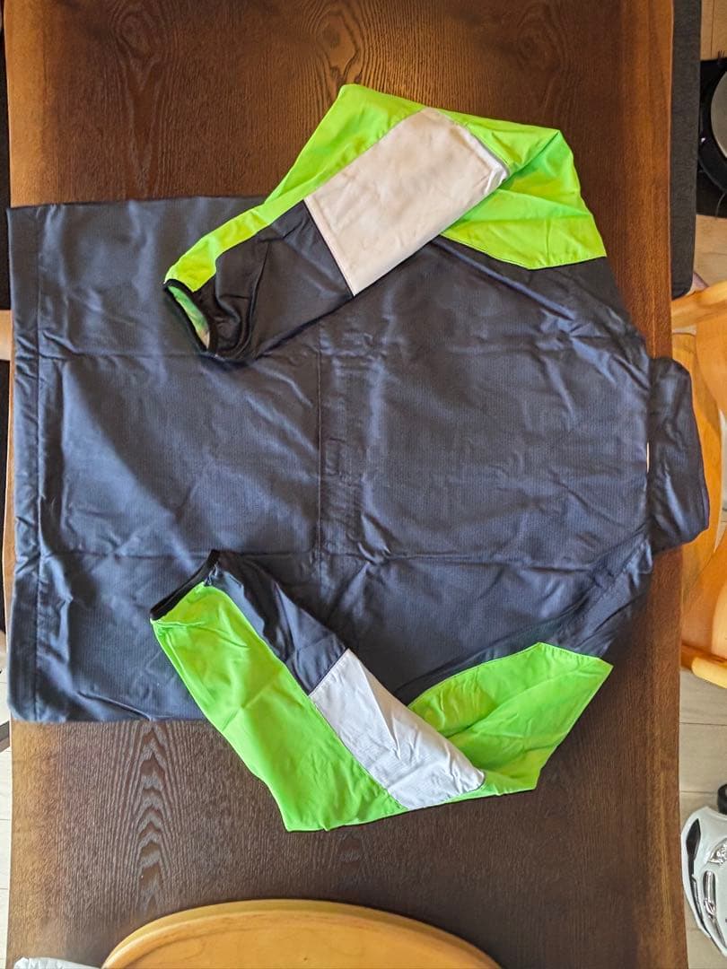 ヨネックス　テニスウインドブレーカー