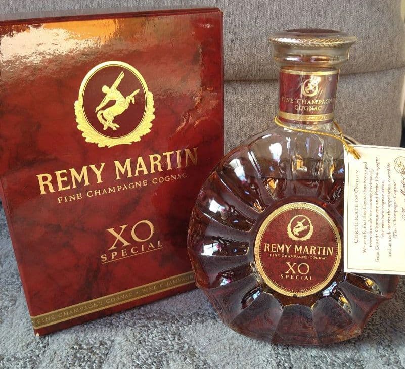 レミーマルタン XO スペシャル 旧ラベル　古酒 コニャック 700ml