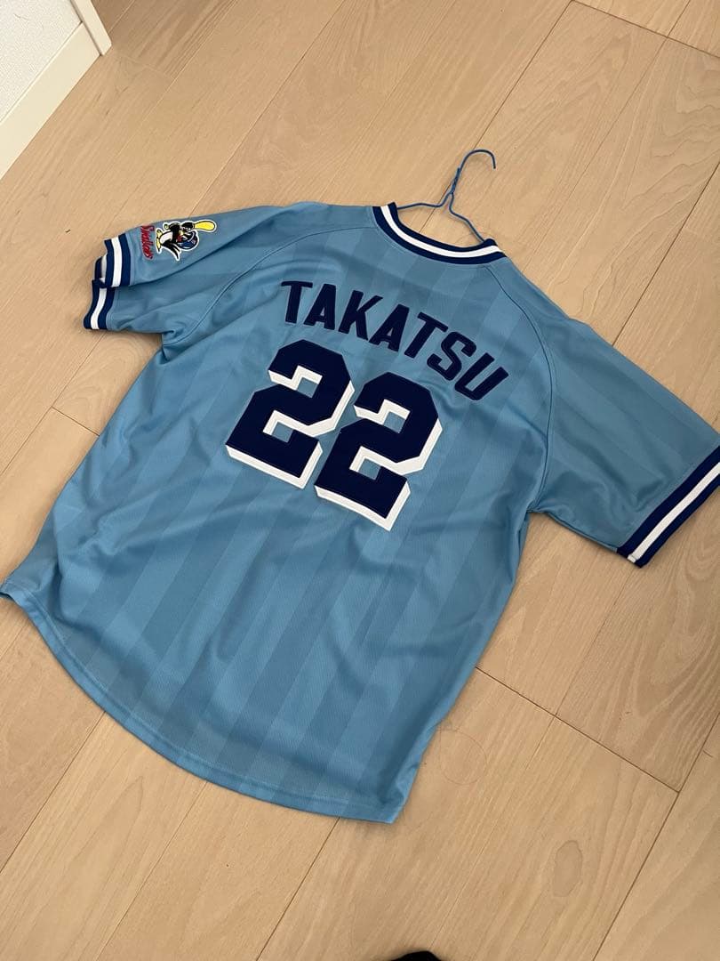 東京ヤクルトスワローズ　高津22 ユニフォーム