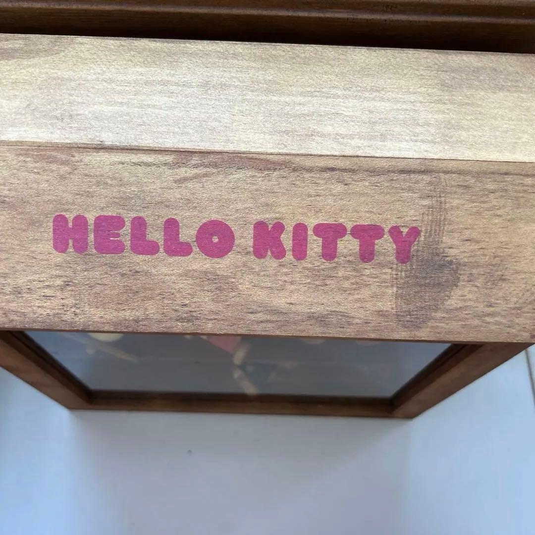 HELLO KITTY ＊木製BOX・人形５個セット＊