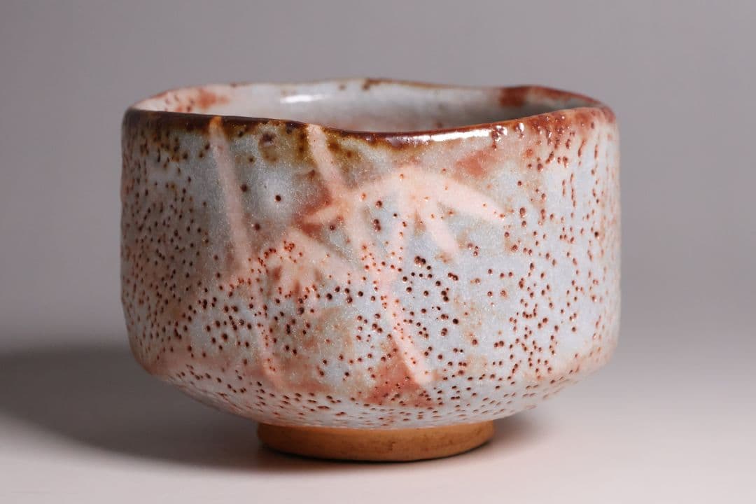 茶道具 源九郎窯 加藤健 鼠志野 茶碗 共箱・共布・略歴 陶芸【MA595】