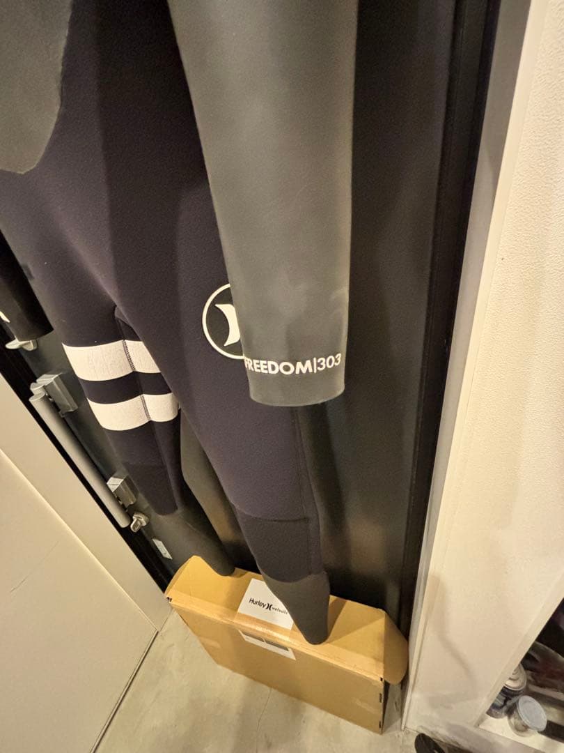 Hurley ハーレー　ウェットスーツ　セミドライ　オーダー品　新品未使用美品