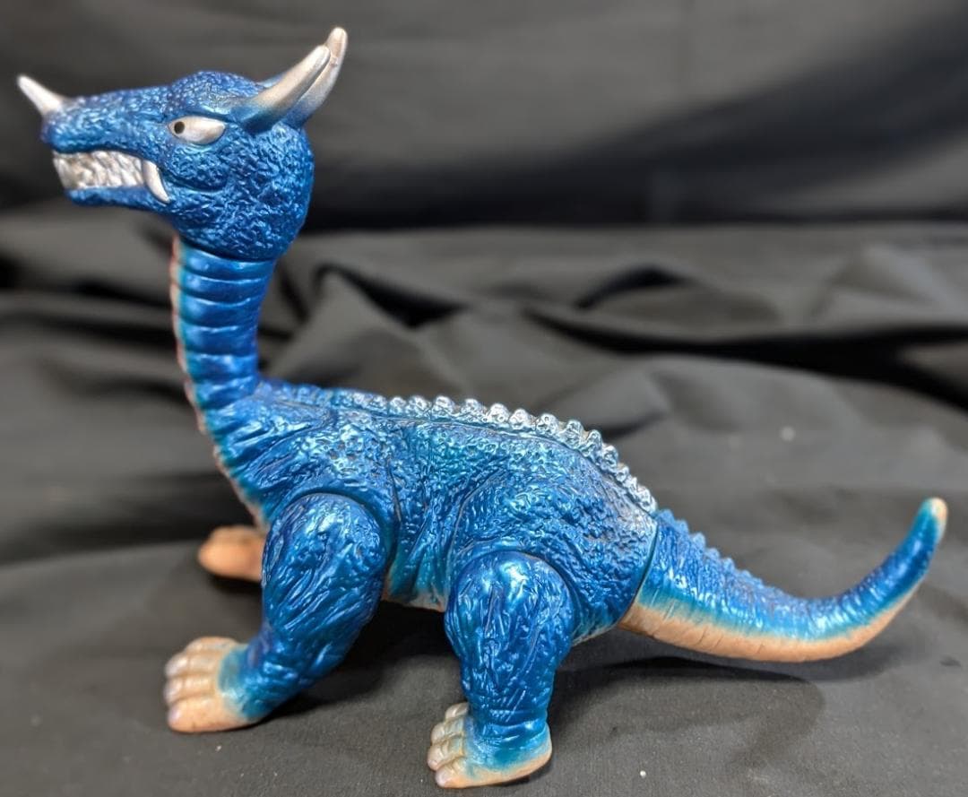 ミドロン（マスダヤ復刻）「スペクトルマン」登場怪獣ソフビフィギュア