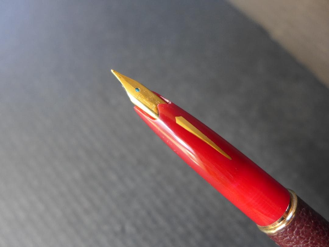 時代物　プラチナ万年筆　金属・皮製　ペン先:18K細軟 18 プラチナ　レトロ