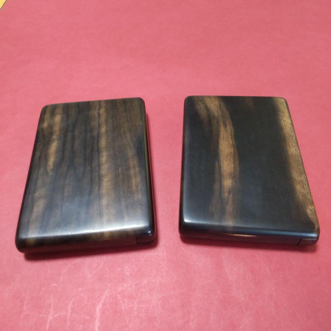 『brown』のどっしりした雰囲気の極上黒柿の名刺入れ 2個