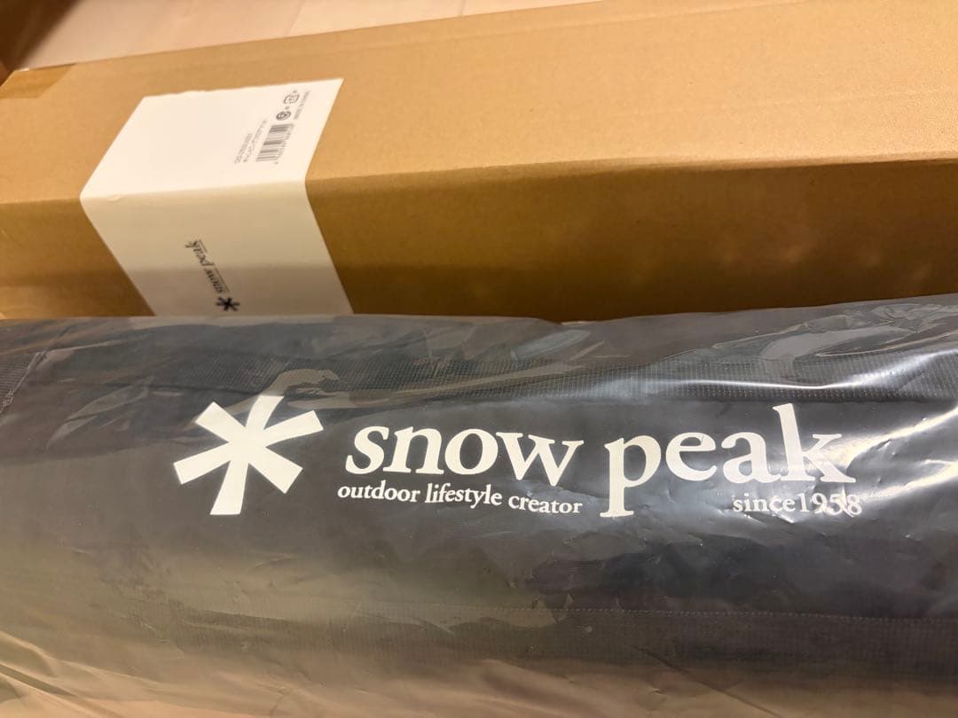  Peak 【非売品・未開封】キャンピングフロアマット